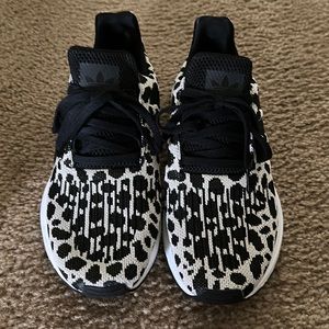 Women’s leopard Adidas size 7.5 New